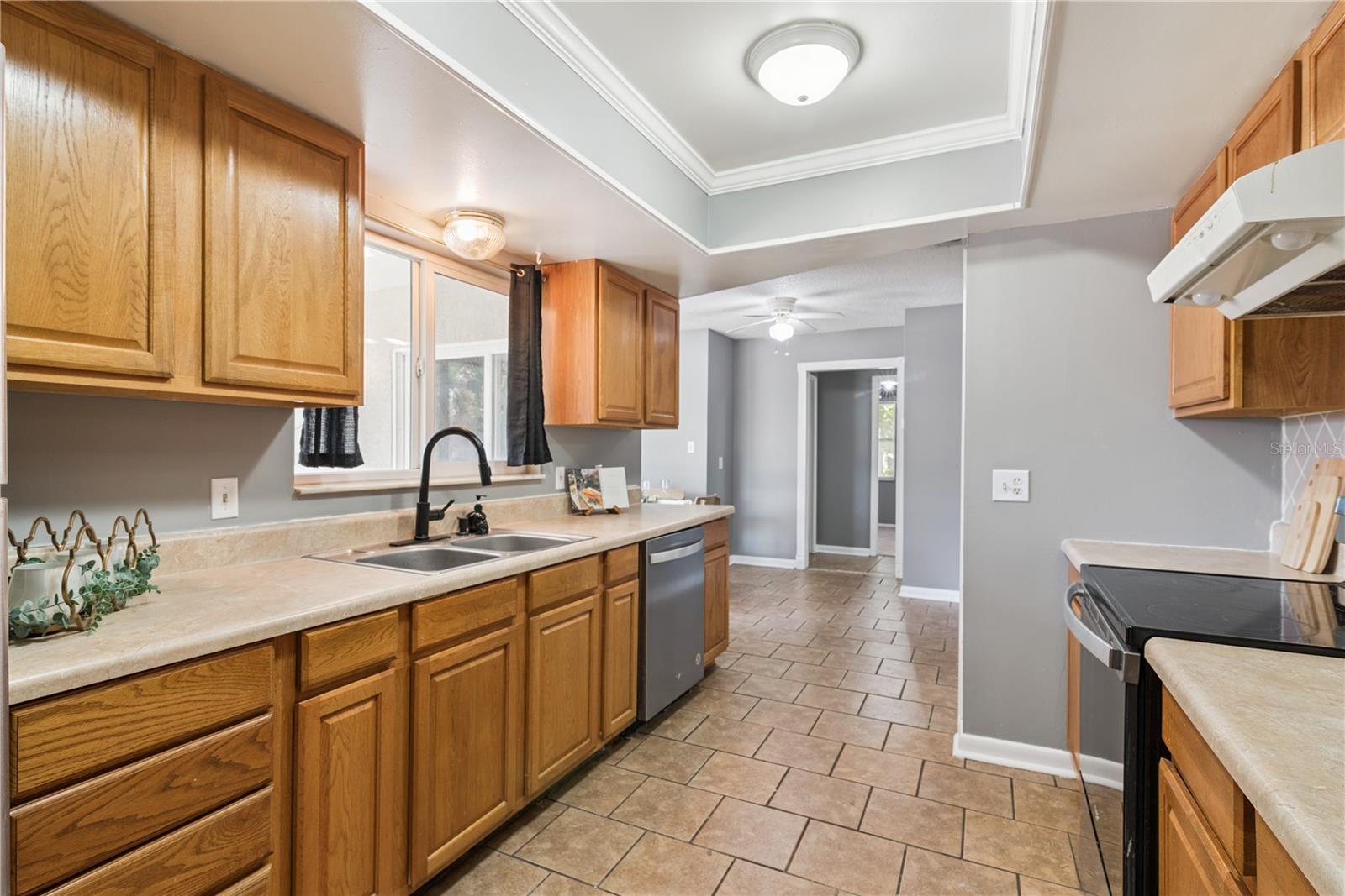 Image 10 of 20 For 470 Bonifay Avenue