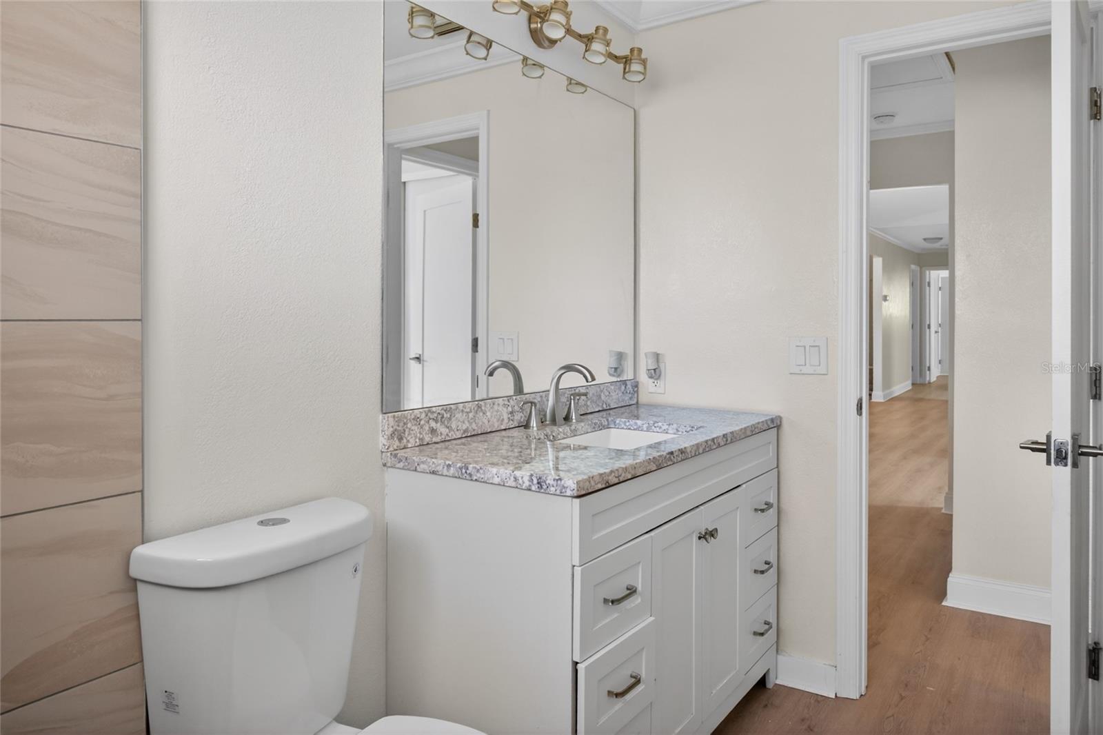 Image 24 of 34 For 716 Green Rd