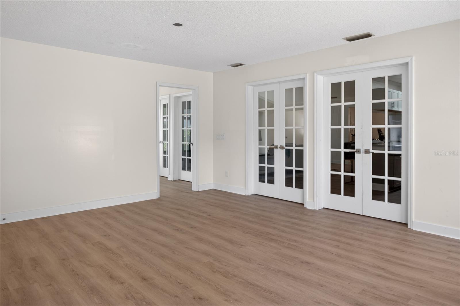 Image 29 of 34 For 716 Green Rd