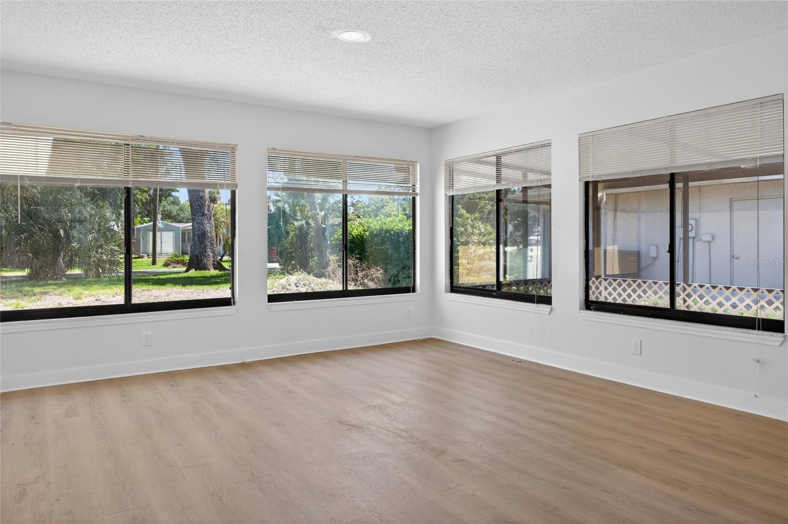 Image 30 of 34 For 716 Green Rd