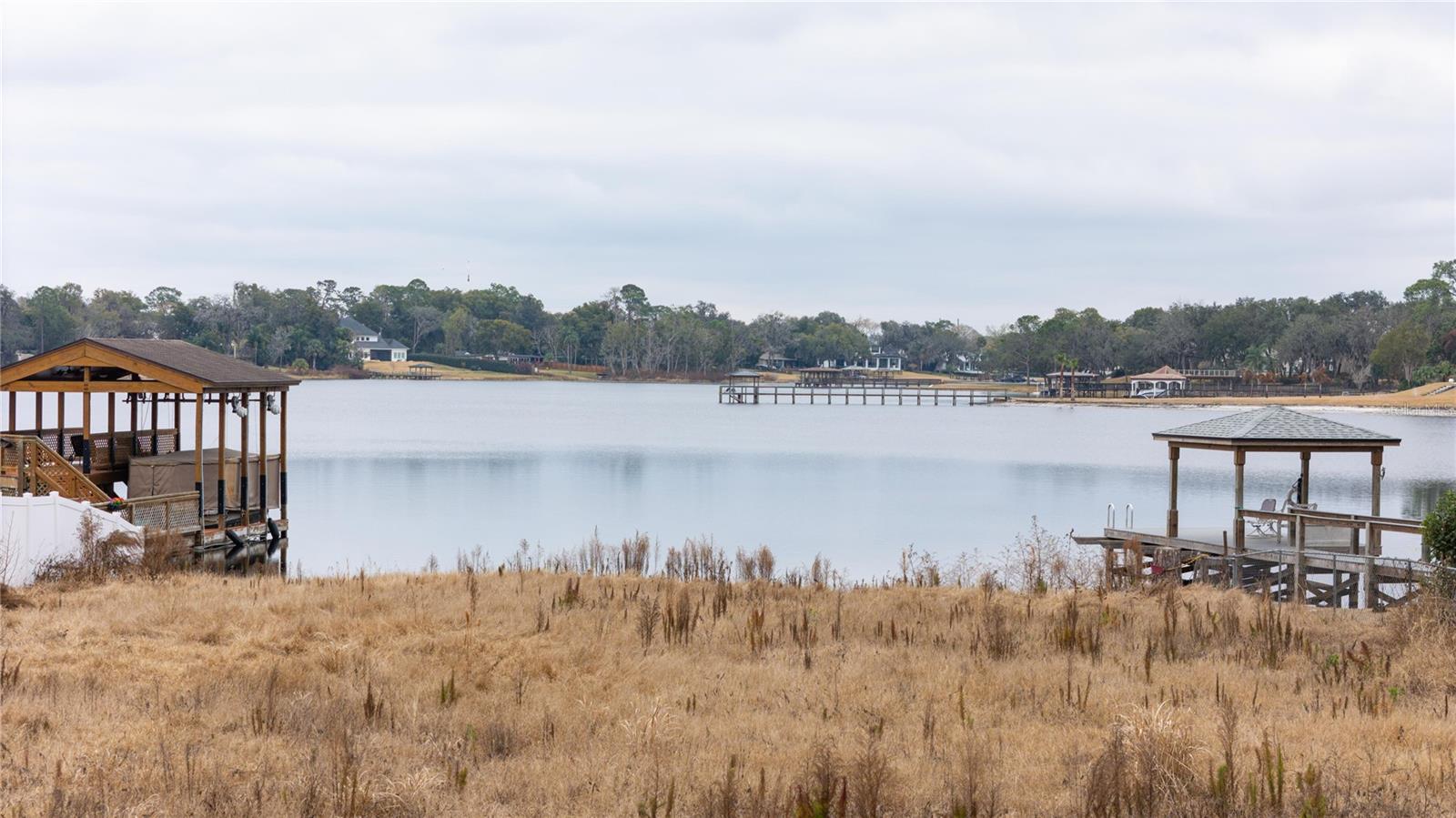 Image 5 of 6 For 601 Tuscany Court