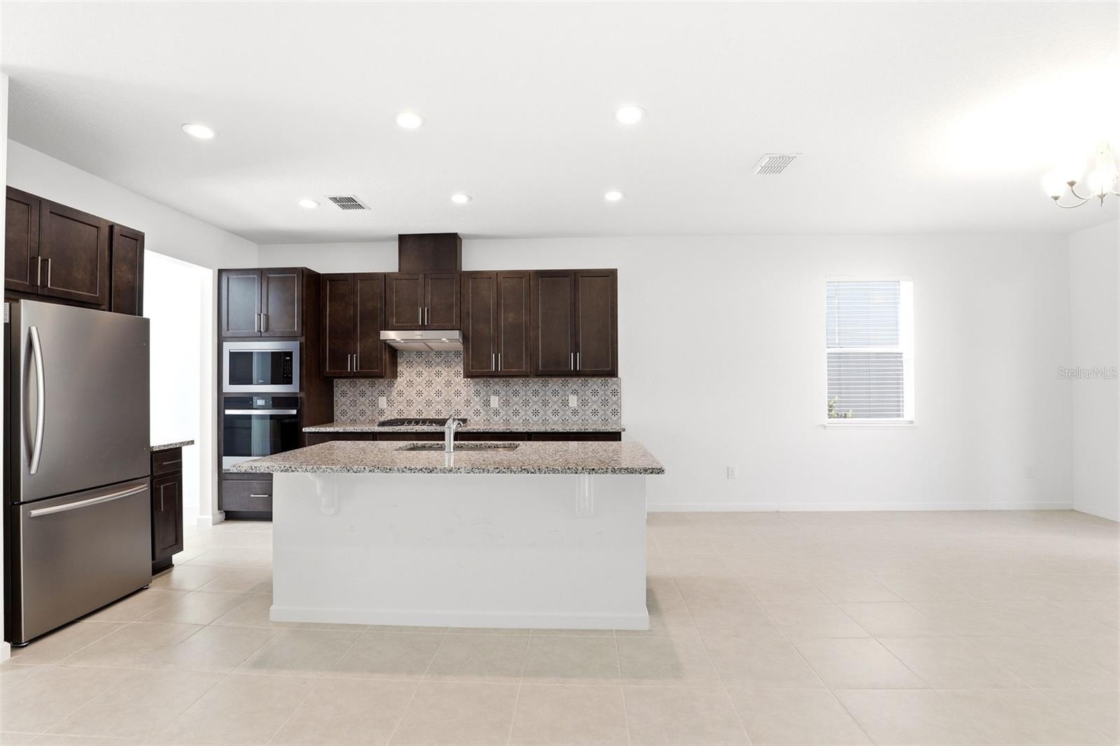 Image 11 of 38 For 2512 Cedar Rose Street