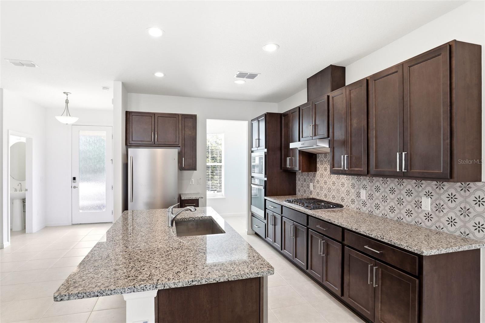 Image 12 of 38 For 2512 Cedar Rose Street