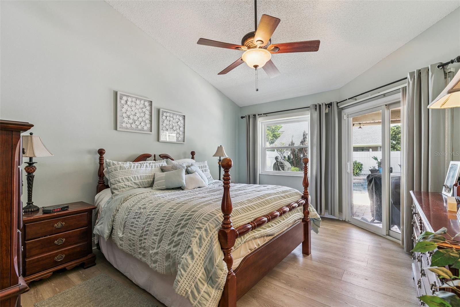 Image 14 of 26 For 2009 Shadyhill Terrace