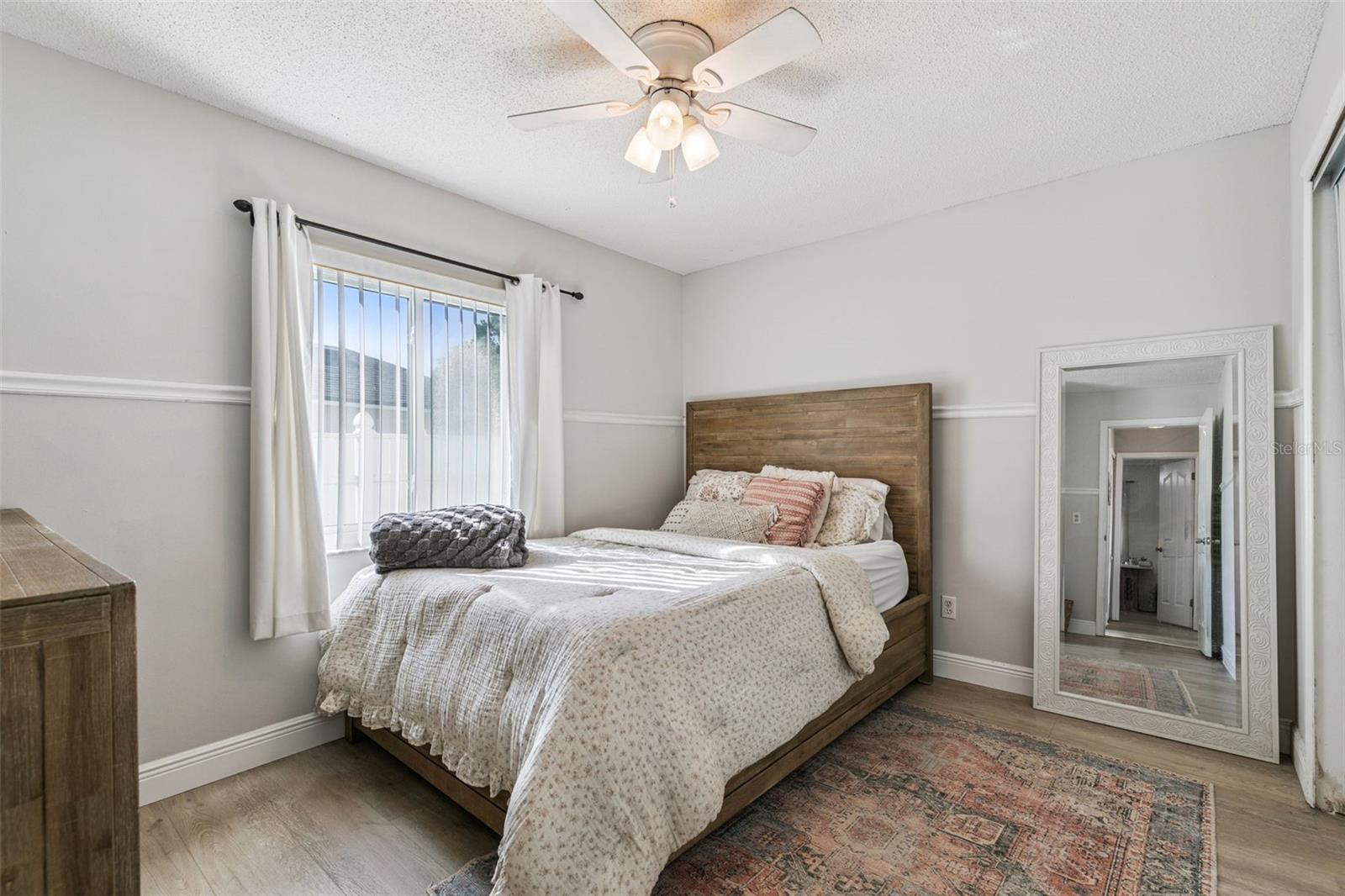 Image 17 of 26 For 2009 Shadyhill Terrace