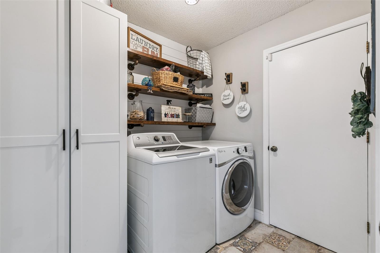 Image 20 of 26 For 2009 Shadyhill Terrace