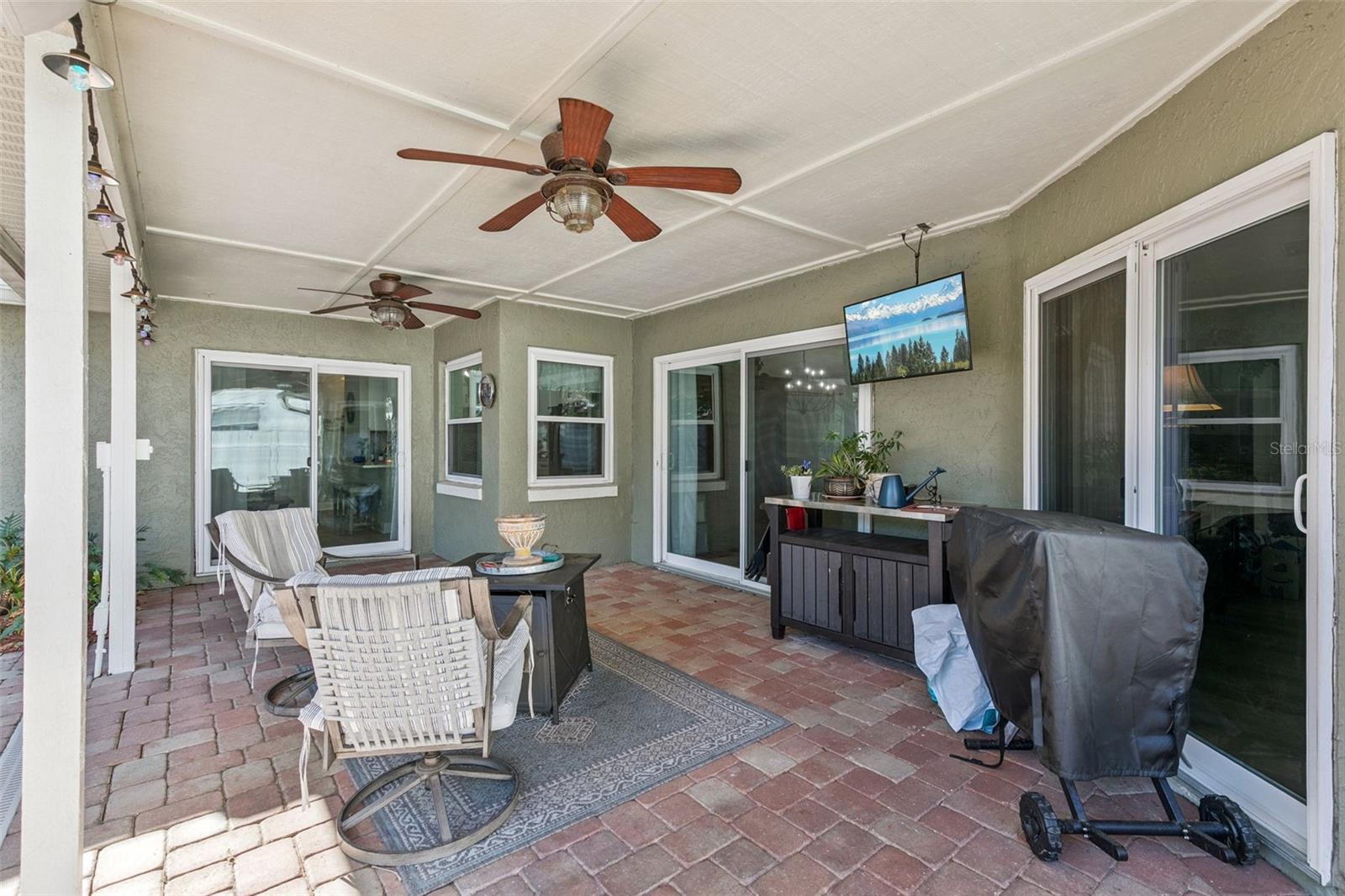 Image 21 of 26 For 2009 Shadyhill Terrace