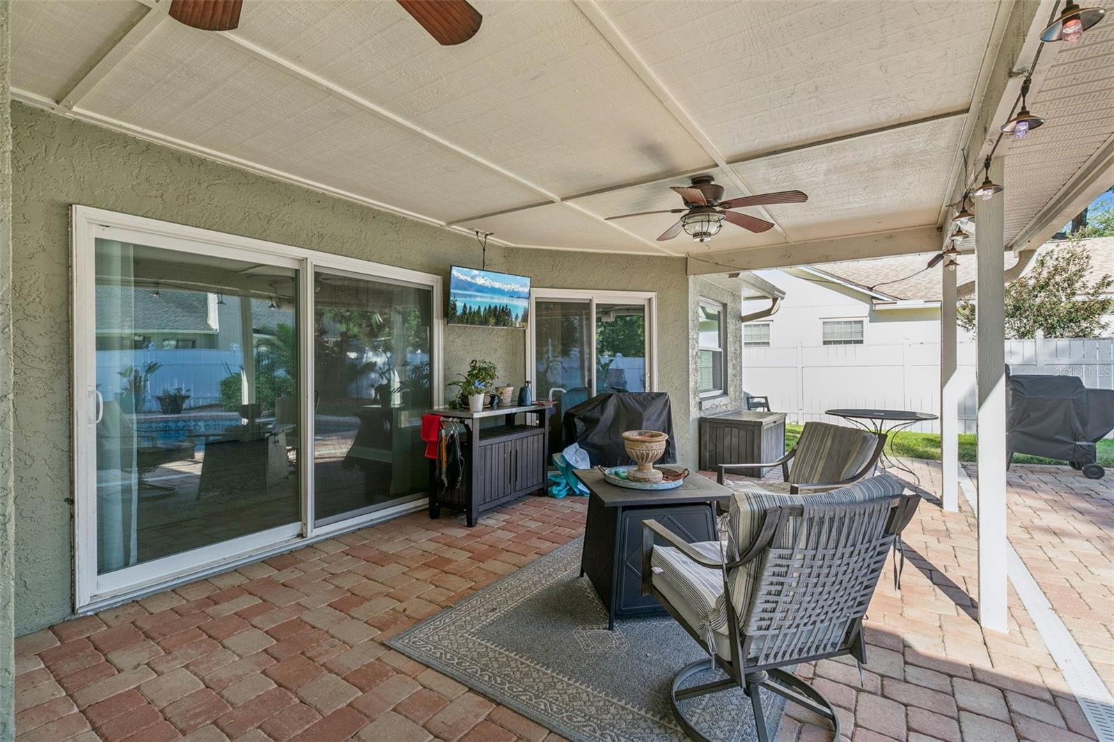 Image 22 of 26 For 2009 Shadyhill Terrace