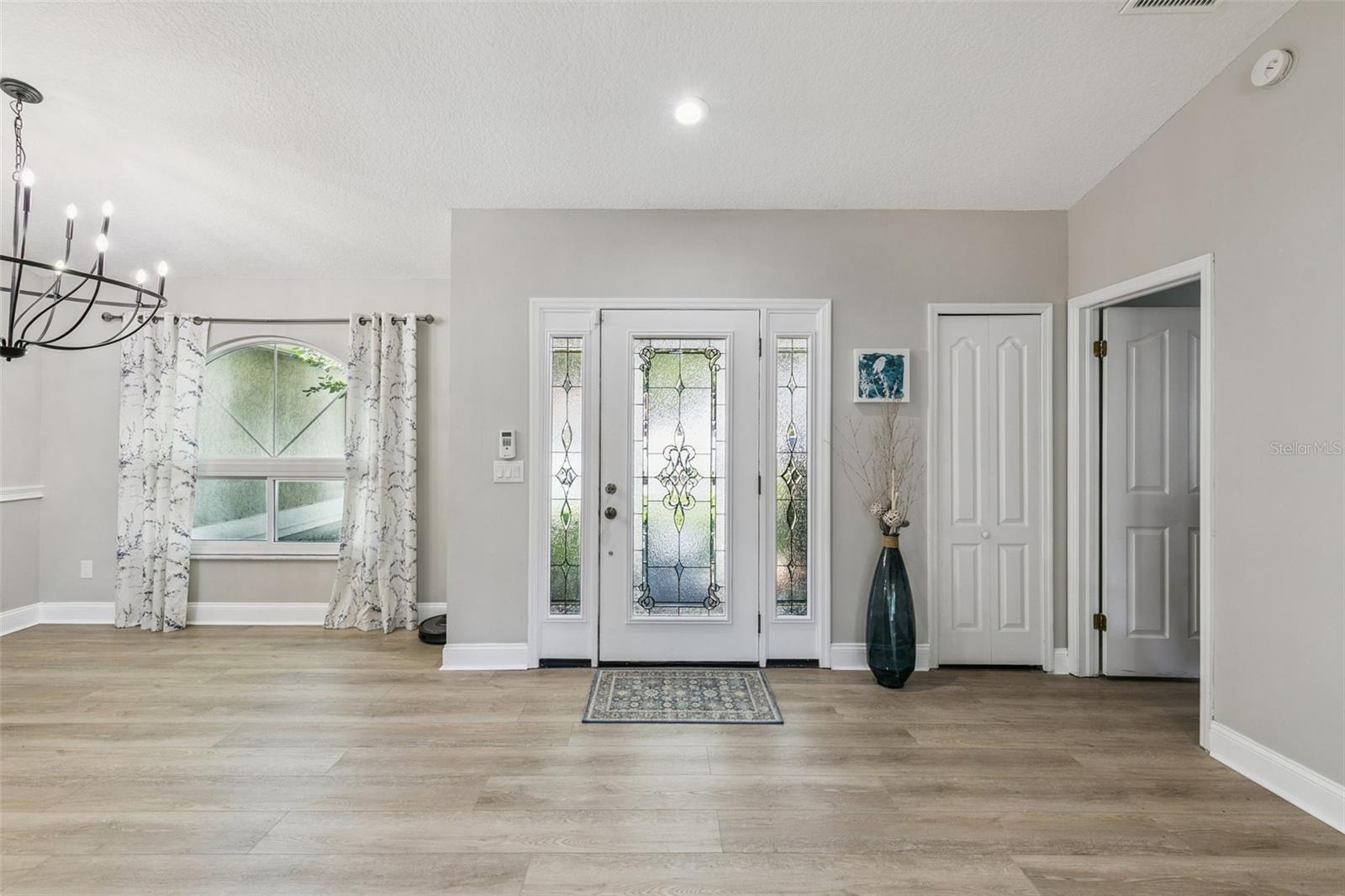 Image 3 of 26 For 2009 Shadyhill Terrace