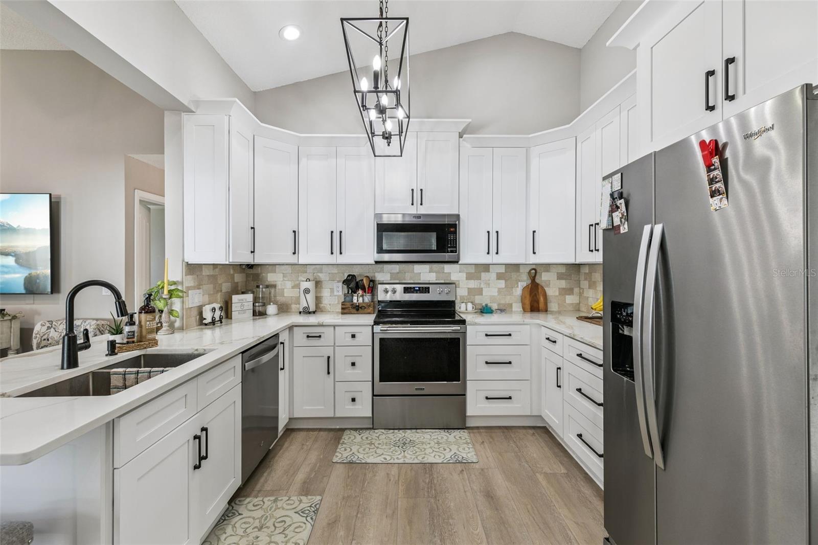 Image 9 of 26 For 2009 Shadyhill Terrace