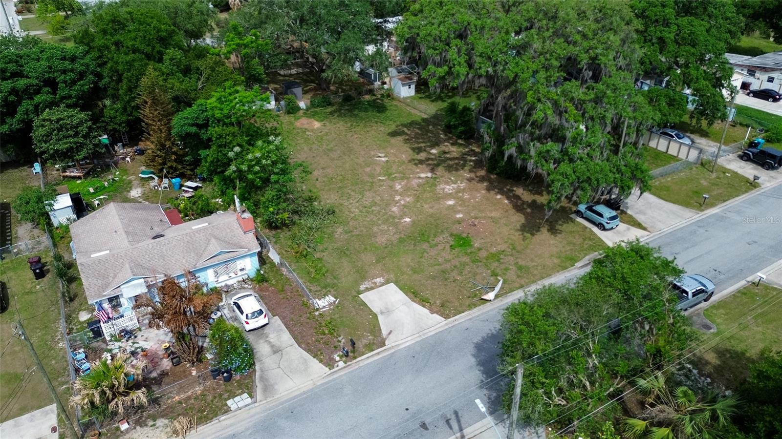 Image 2 of 11 For 1826 Gadsen Boulevard