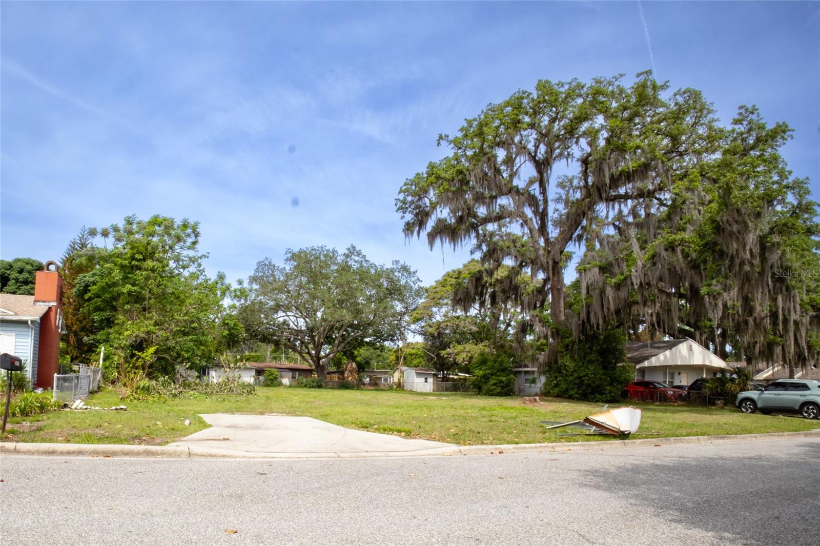 Image 7 of 11 For 1826 Gadsen Boulevard