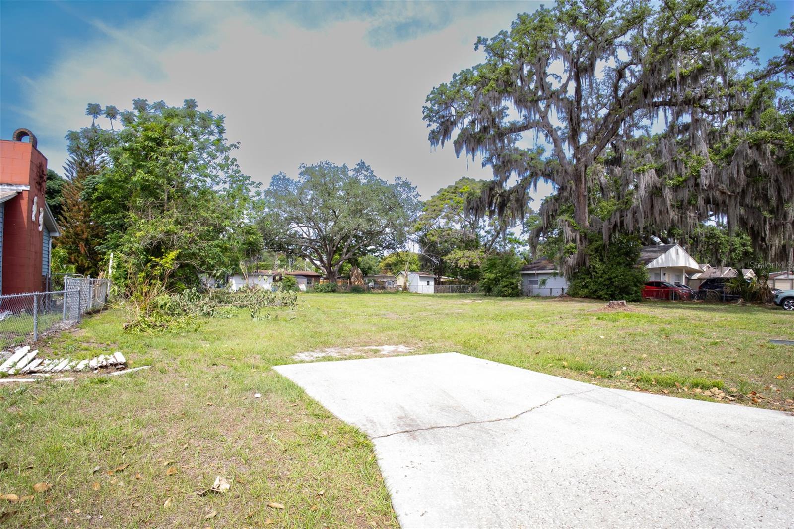 Image 8 of 11 For 1826 Gadsen Boulevard