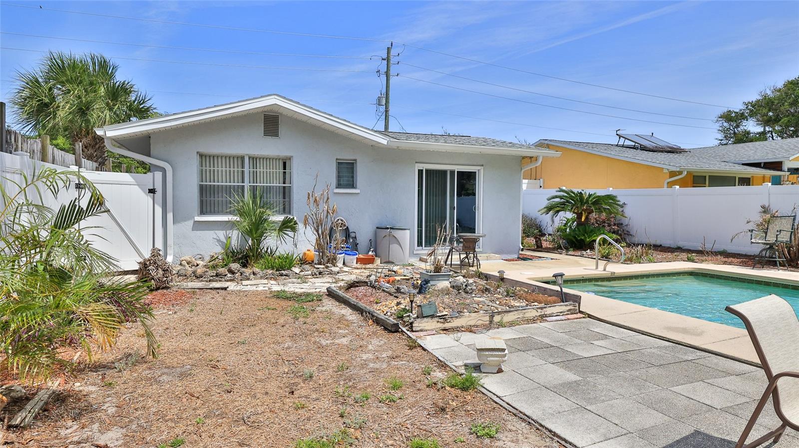Image 31 of 51 For 322 Zelda Boulevard