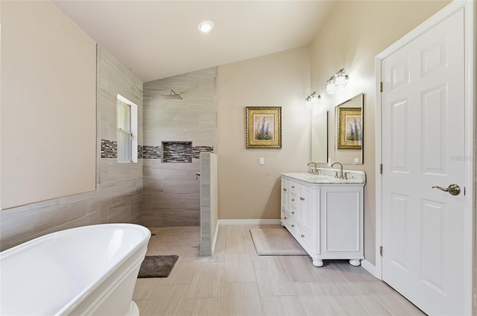 Image 13 of 20 For 5121 Stratemeyer Drive