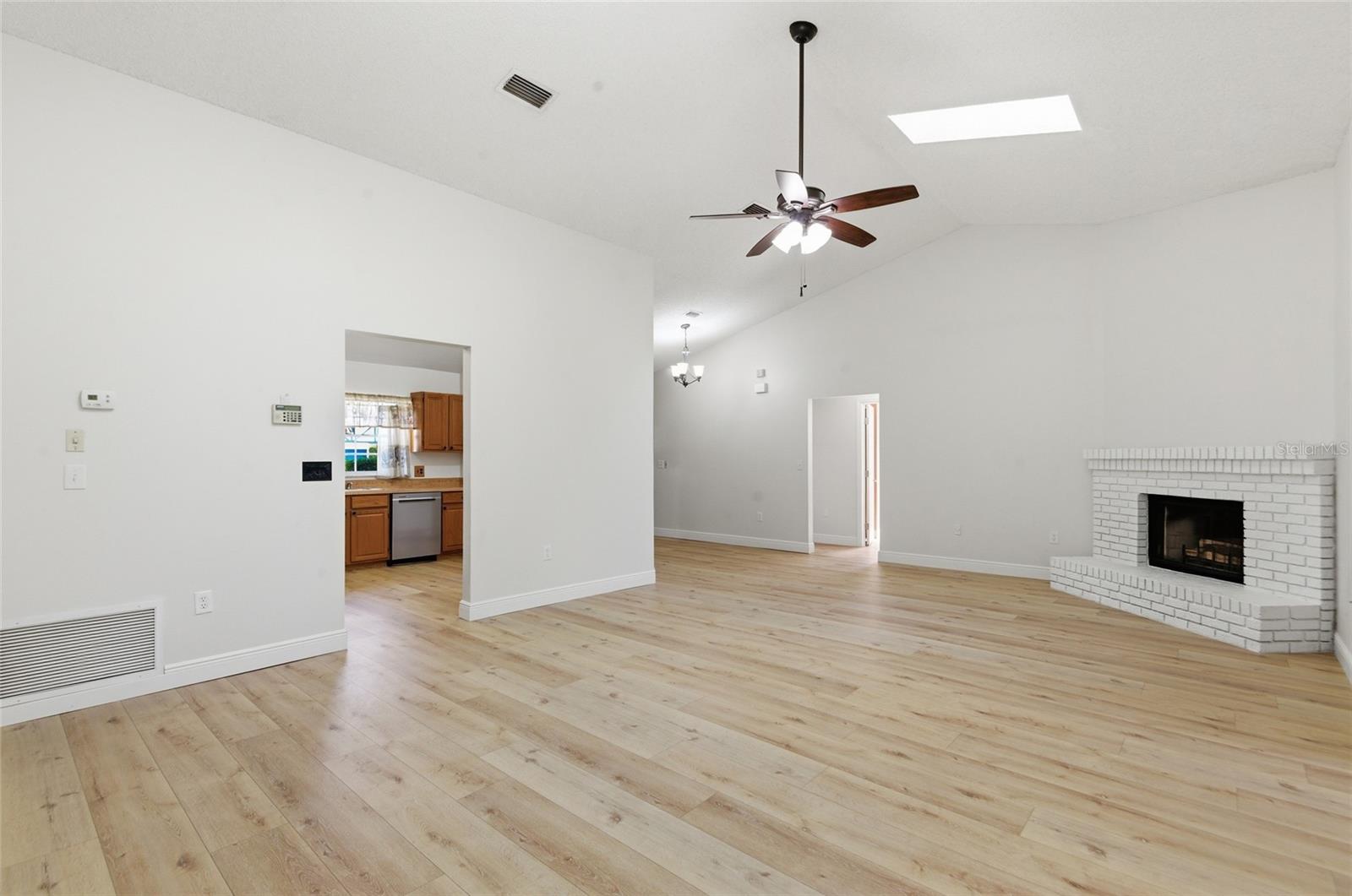 Image 7 of 20 For 5121 Stratemeyer Drive
