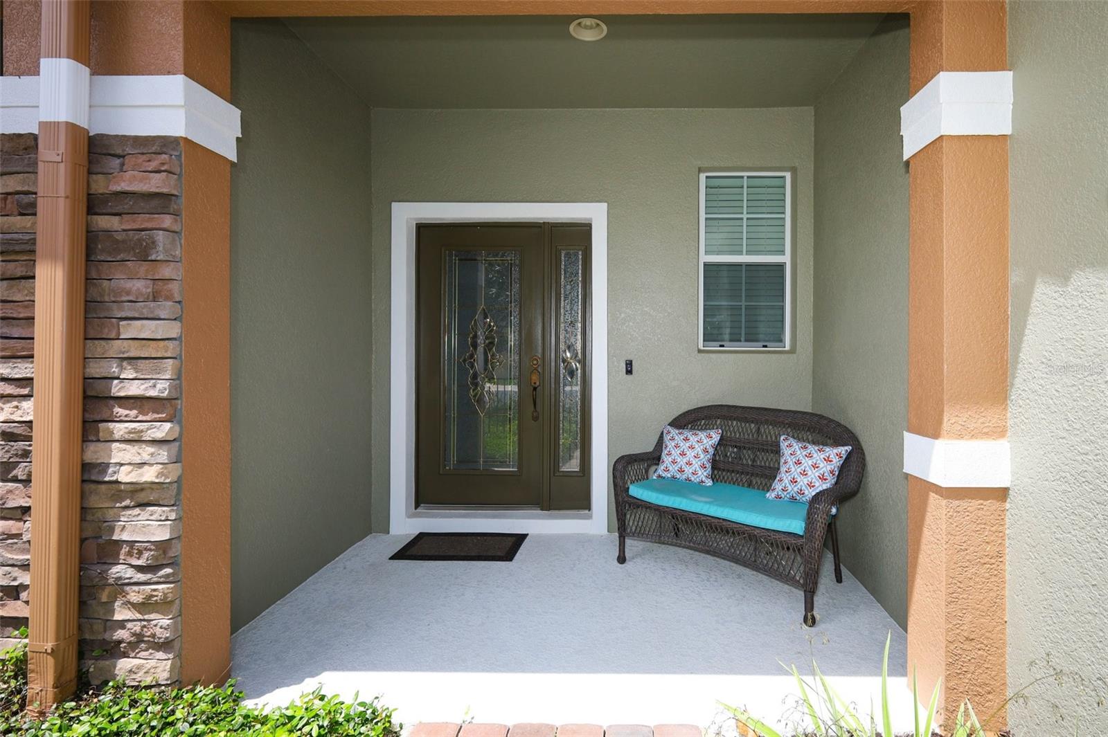 Image 4 of 69 For 632 Venice Place