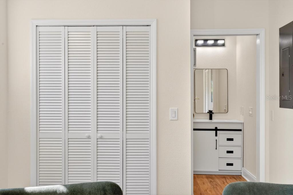 Image 10 of 81 For 7126 Crooked Lake Trail