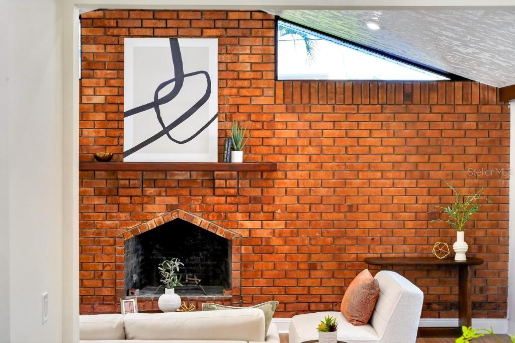 Image 13 of 81 For 7126 Crooked Lake Trail