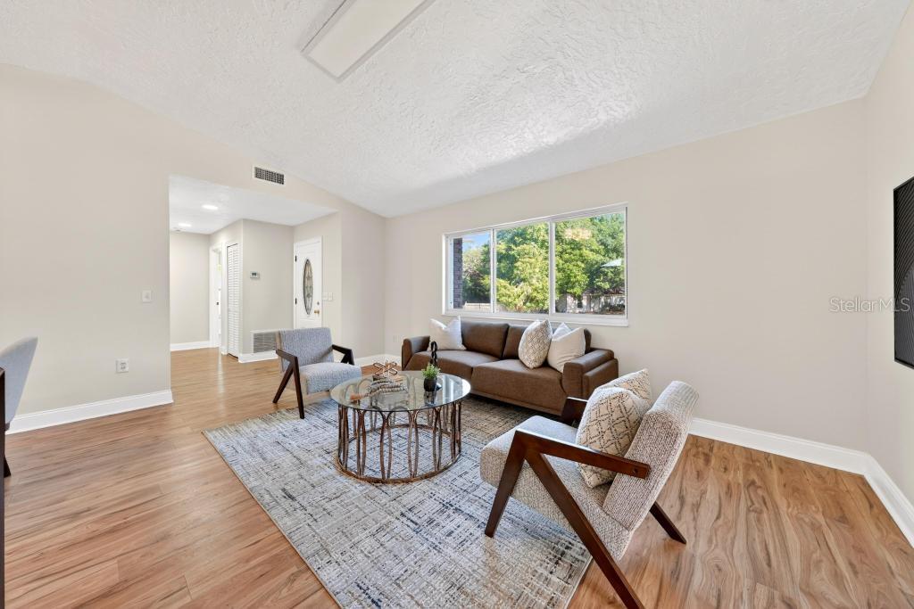 Image 17 of 81 For 7126 Crooked Lake Trail