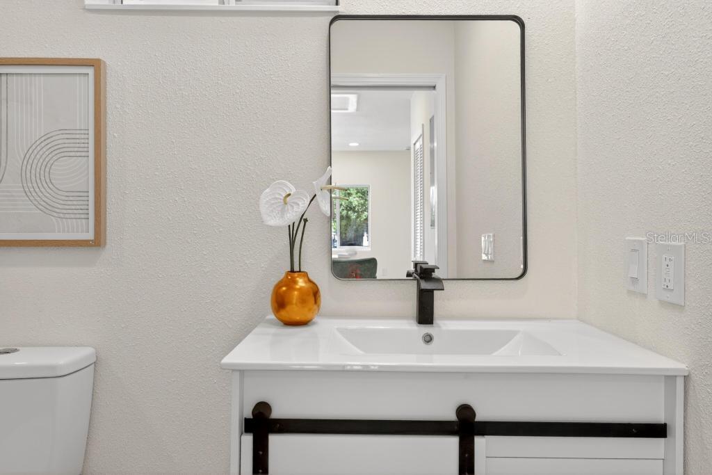 Image 29 of 81 For 7126 Crooked Lake Trail