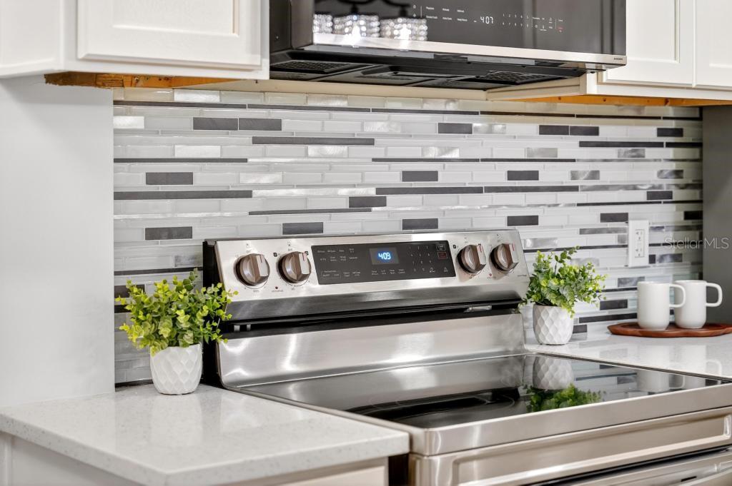 Image 4 of 81 For 7126 Crooked Lake Trail