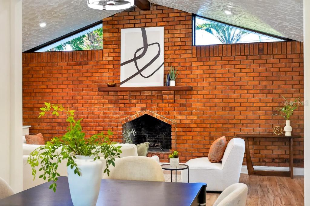 Image 5 of 81 For 7126 Crooked Lake Trail