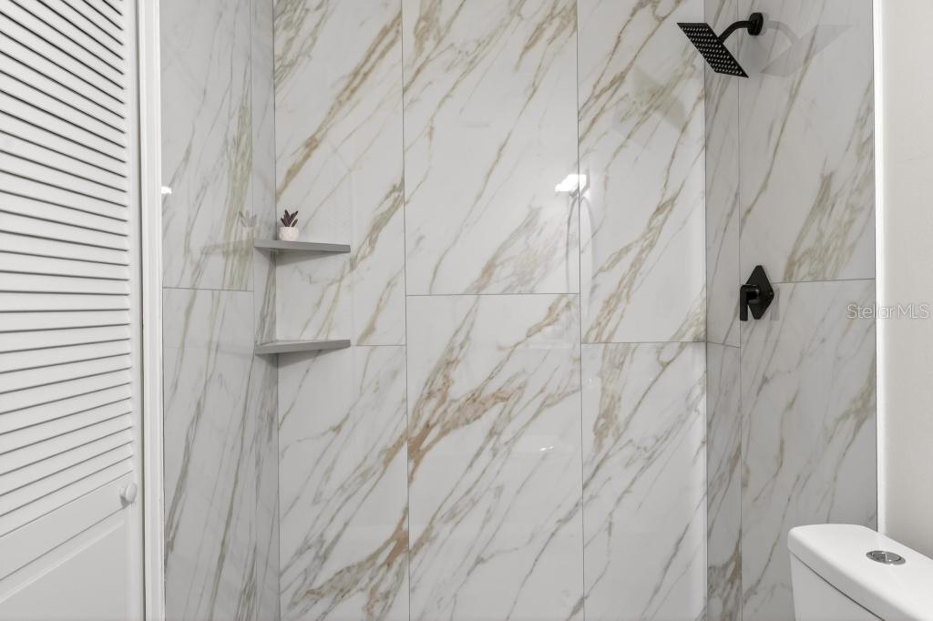 Image 50 of 81 For 7126 Crooked Lake Trail