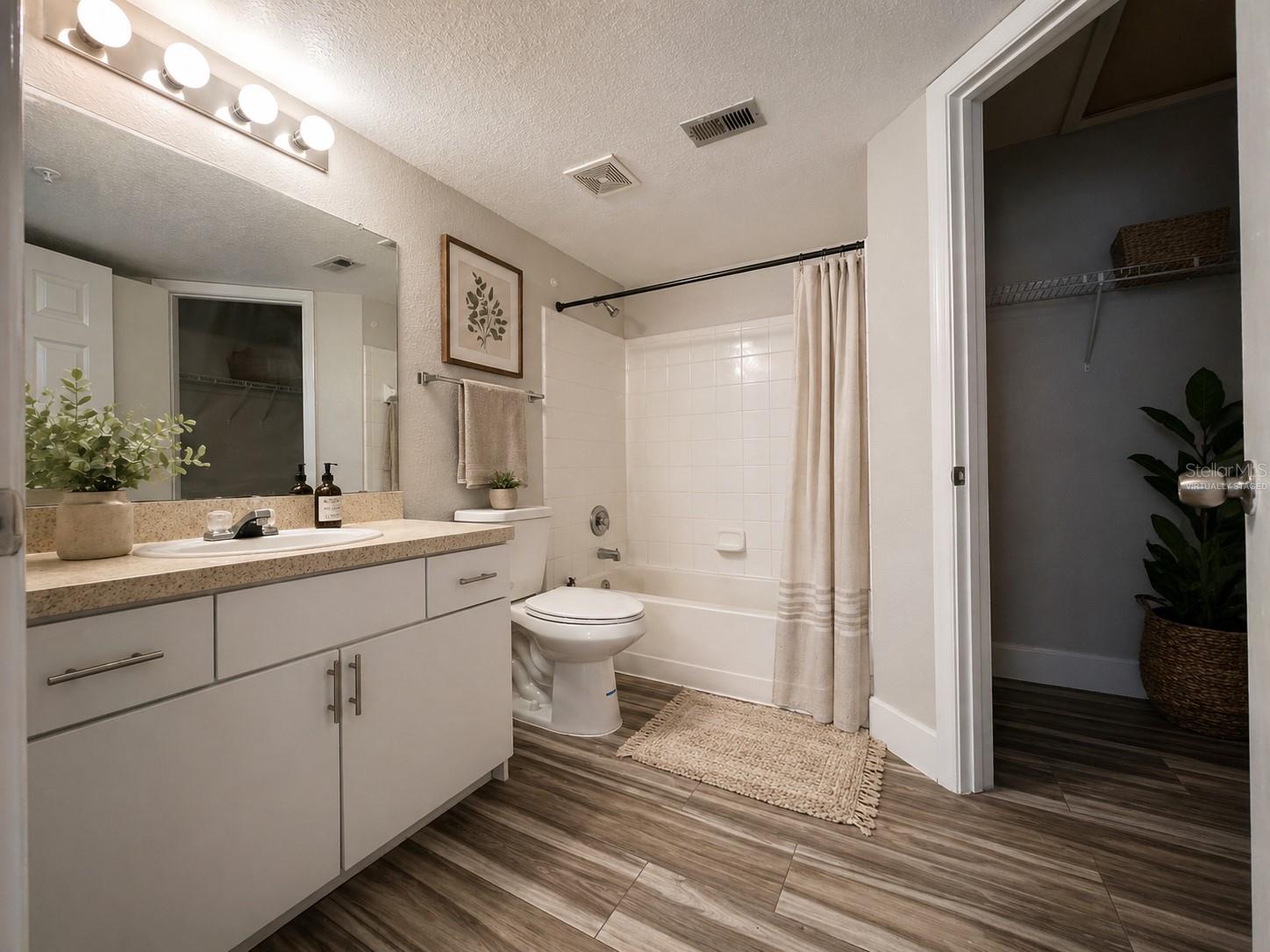 Image 10 of 23 For 2210 Grand Cayman Court 1736