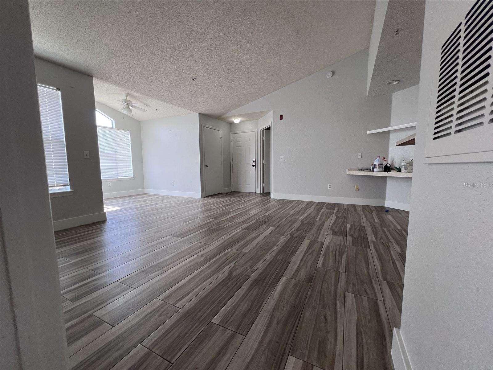 Image 5 of 23 For 2210 Grand Cayman Court 1736