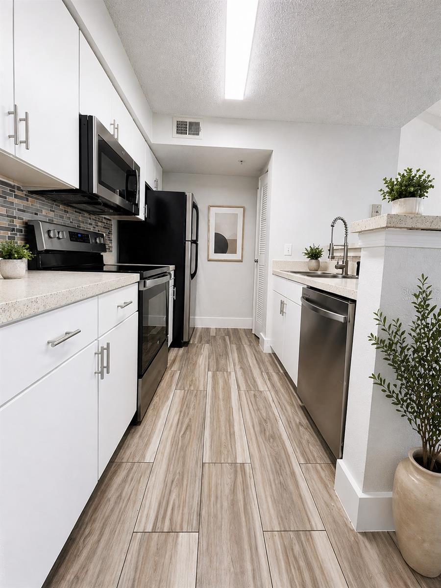 Image 6 of 23 For 2210 Grand Cayman Court 1736
