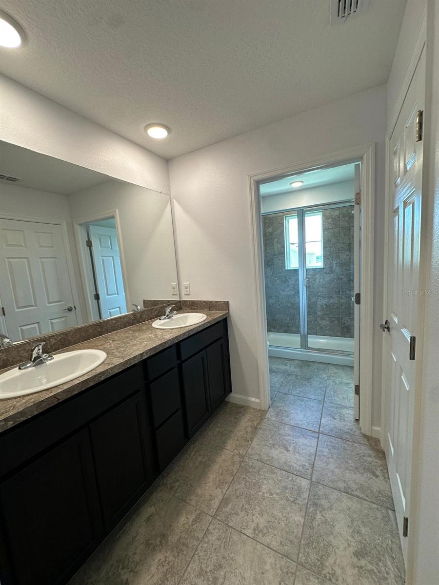 Image 7 of 12 For 112 Holly Village Drive