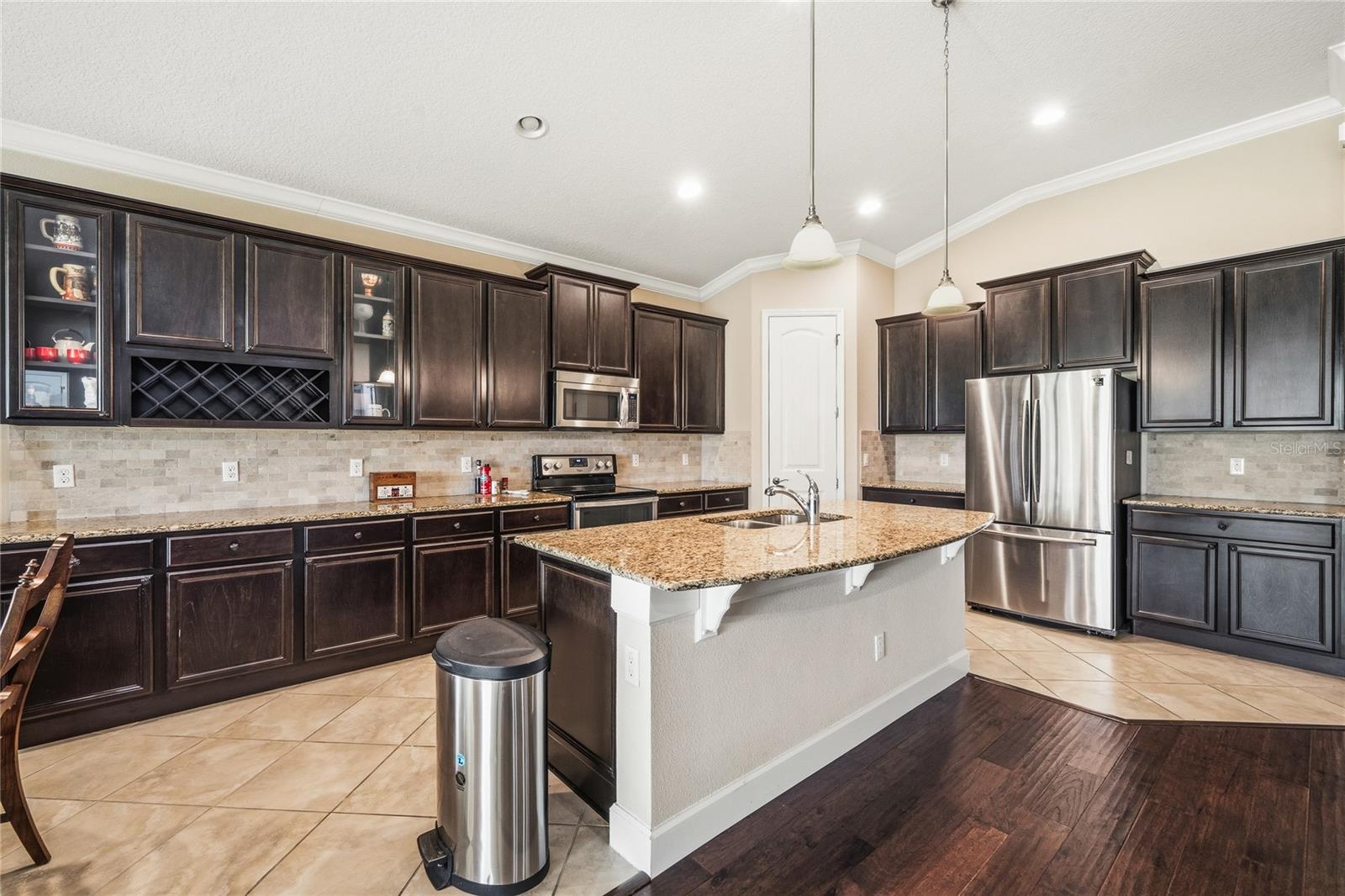 Image 12 of 47 For 7174 Beek Street