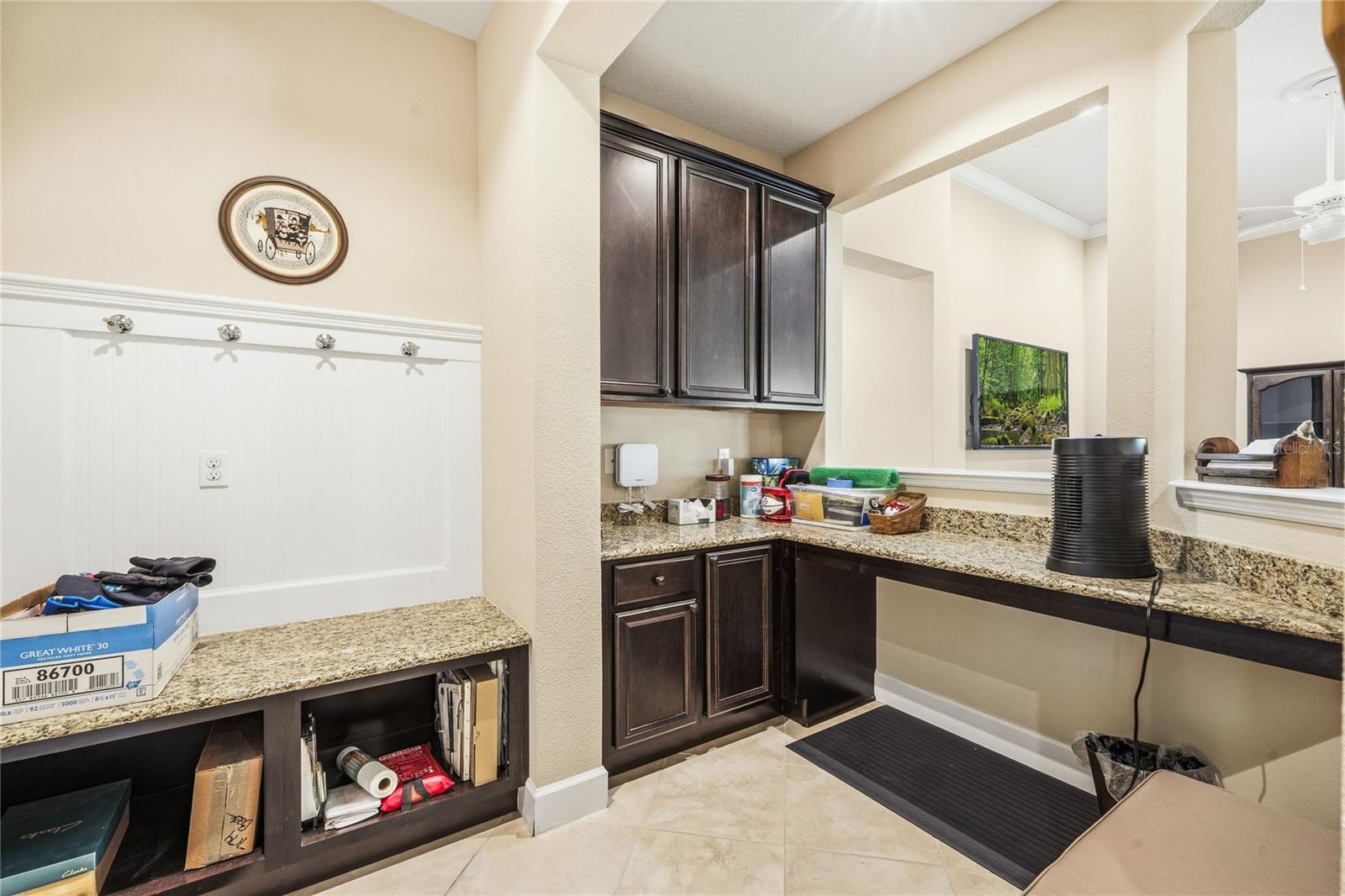 Image 17 of 47 For 7174 Beek Street