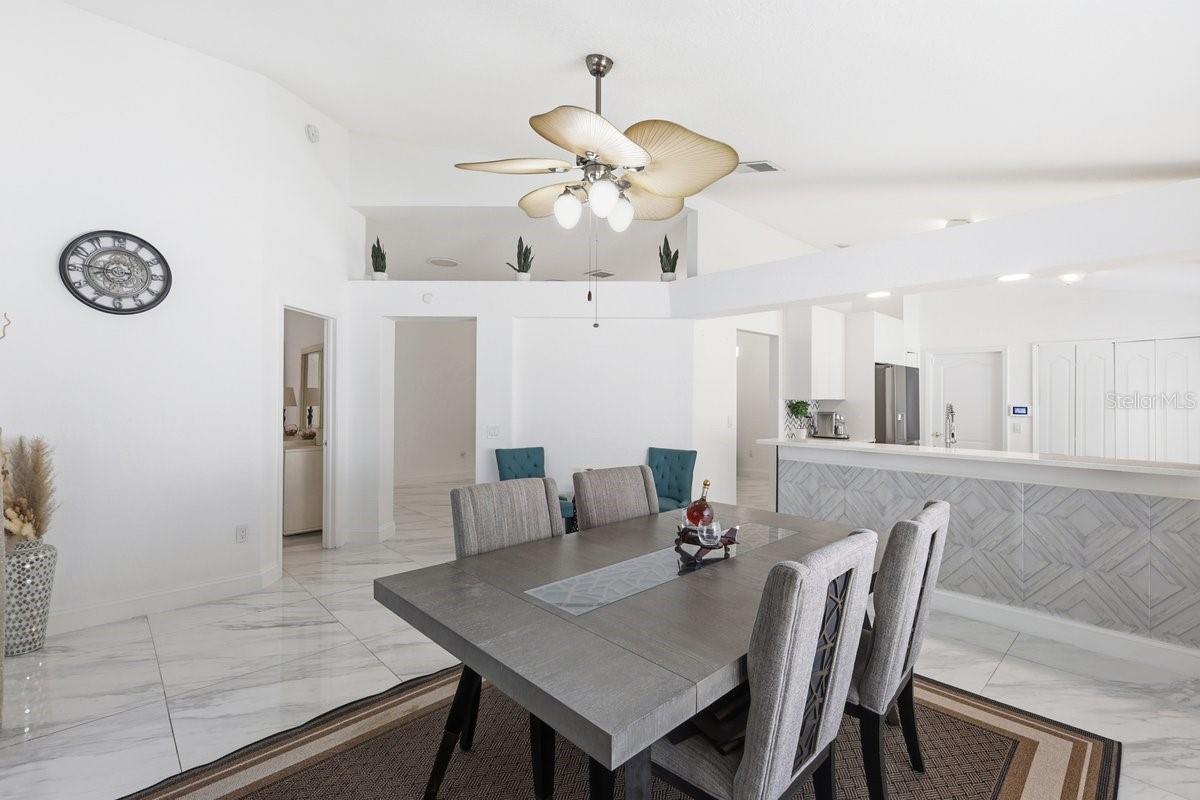 Image 10 of 36 For 4030 Watercove Drive