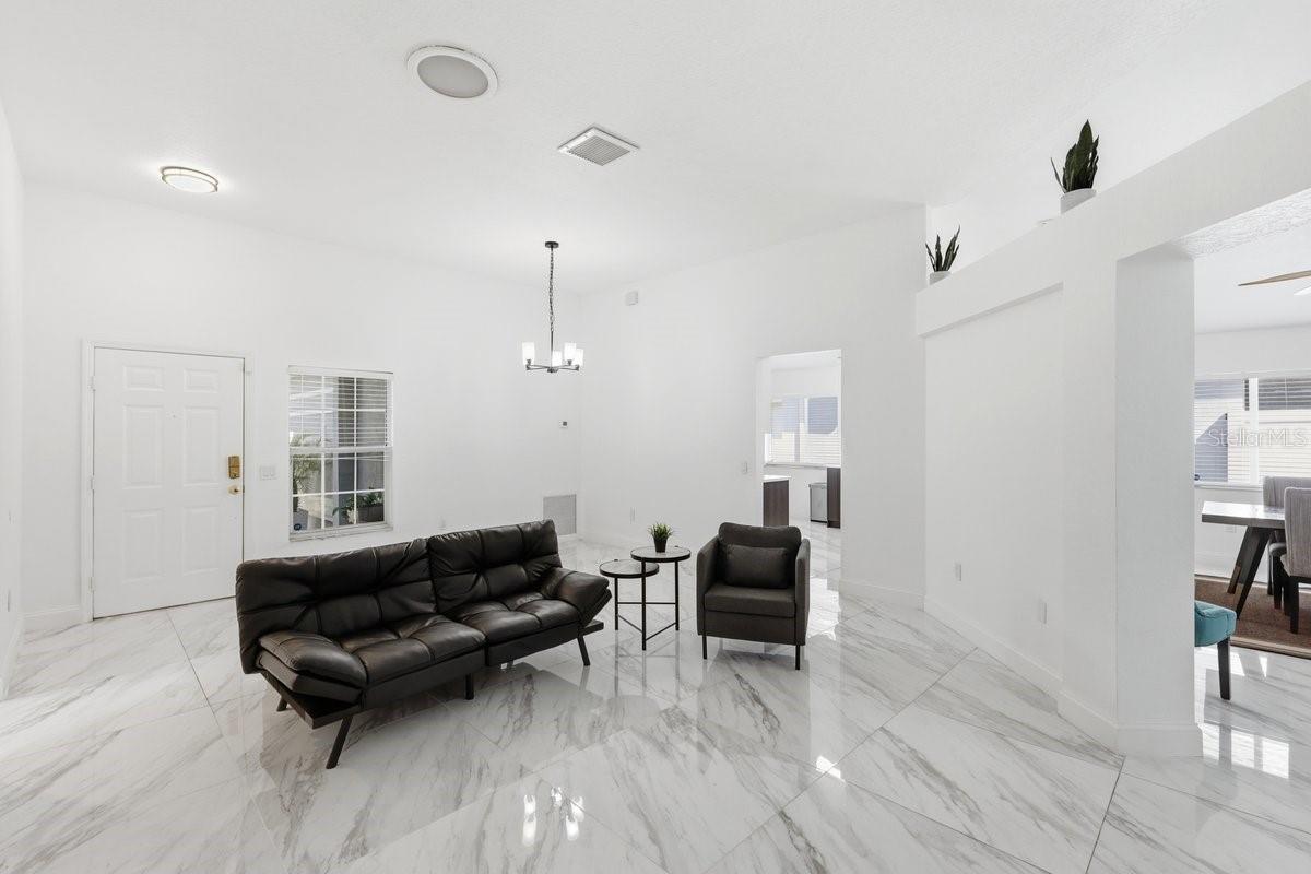 Image 12 of 36 For 4030 Watercove Drive