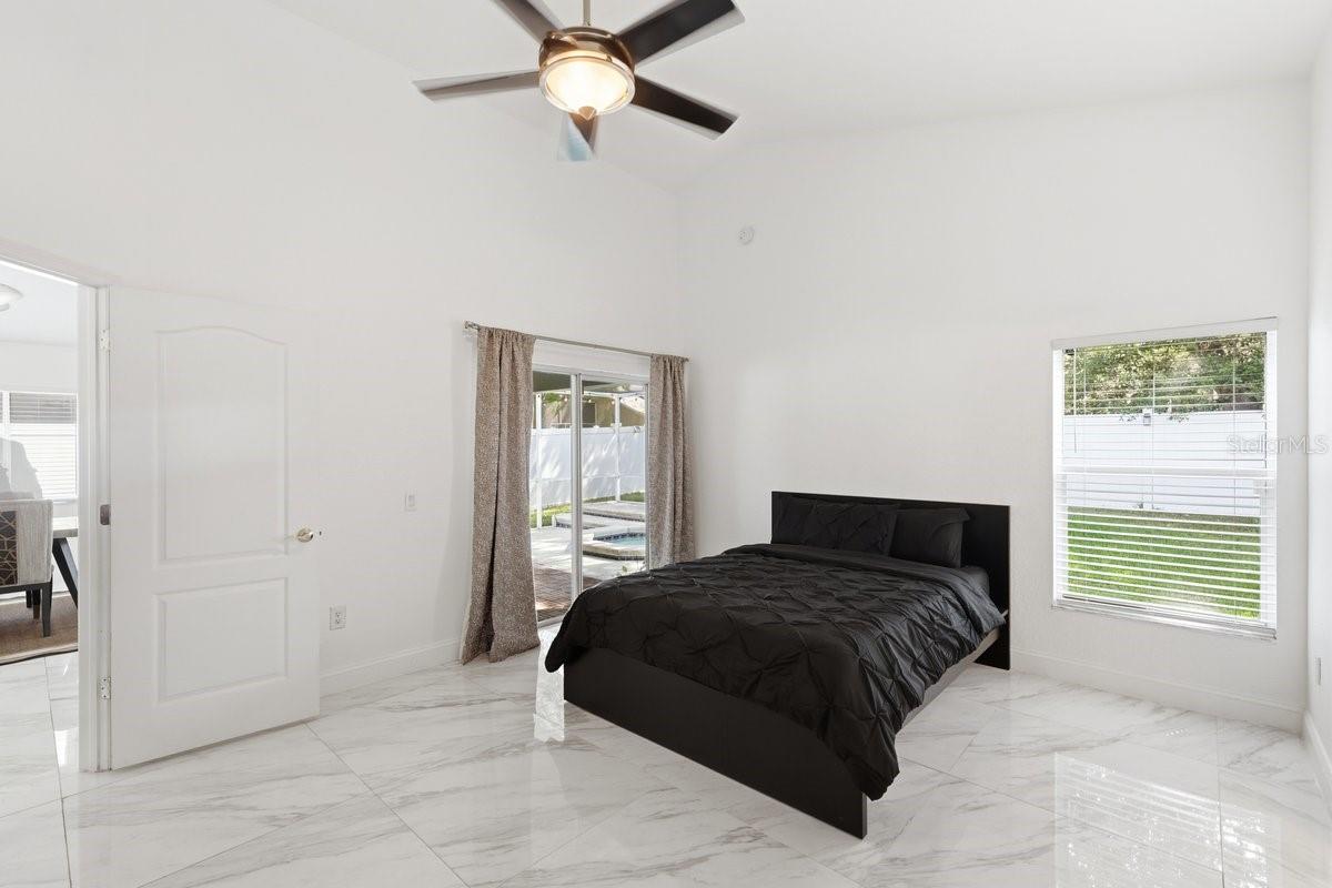 Image 15 of 36 For 4030 Watercove Drive