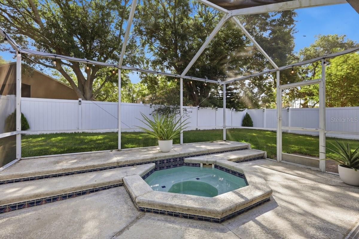 Image 22 of 36 For 4030 Watercove Drive