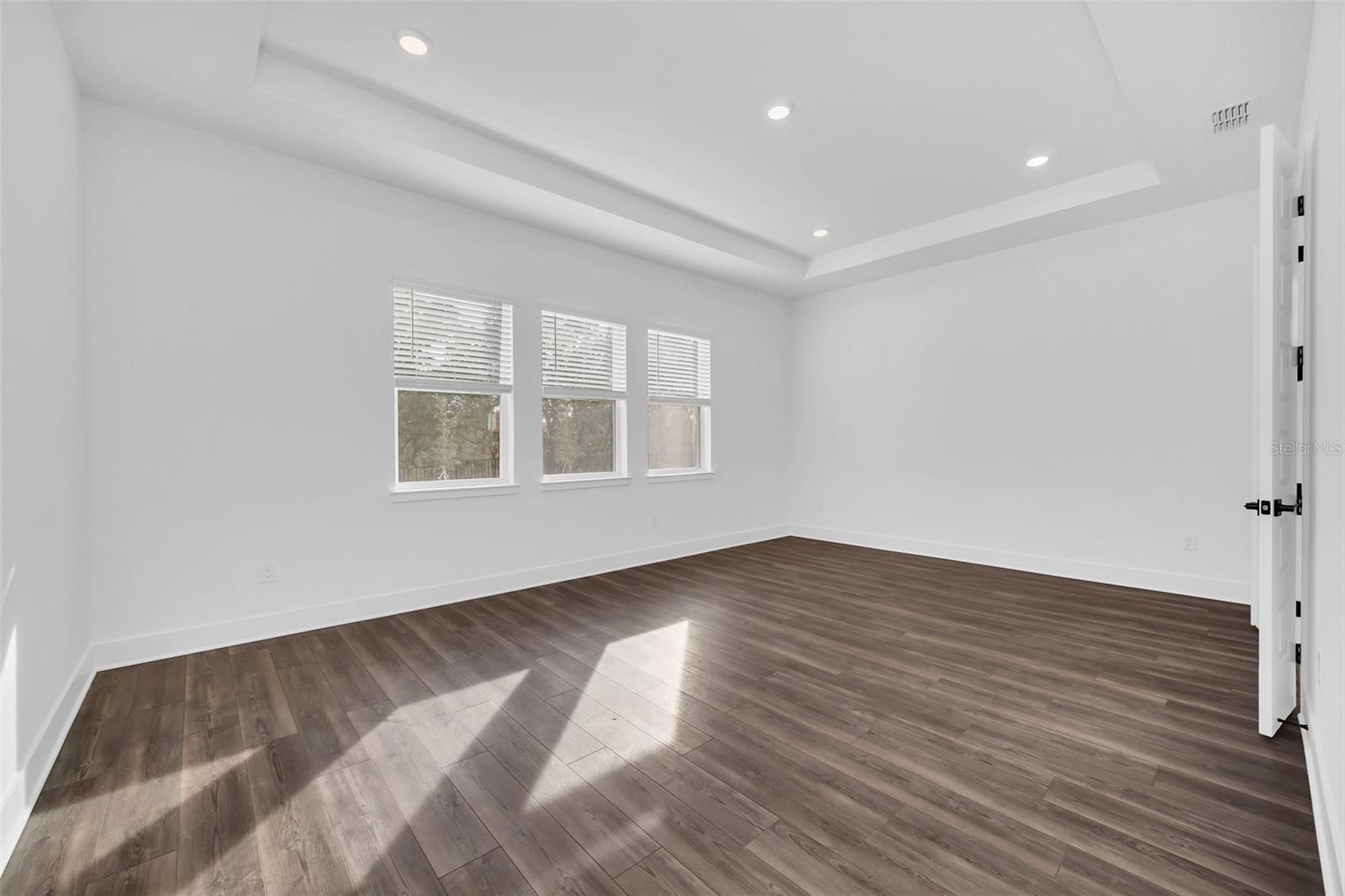 Image 11 of 54 For 17406 Honeybell Tangelo Court