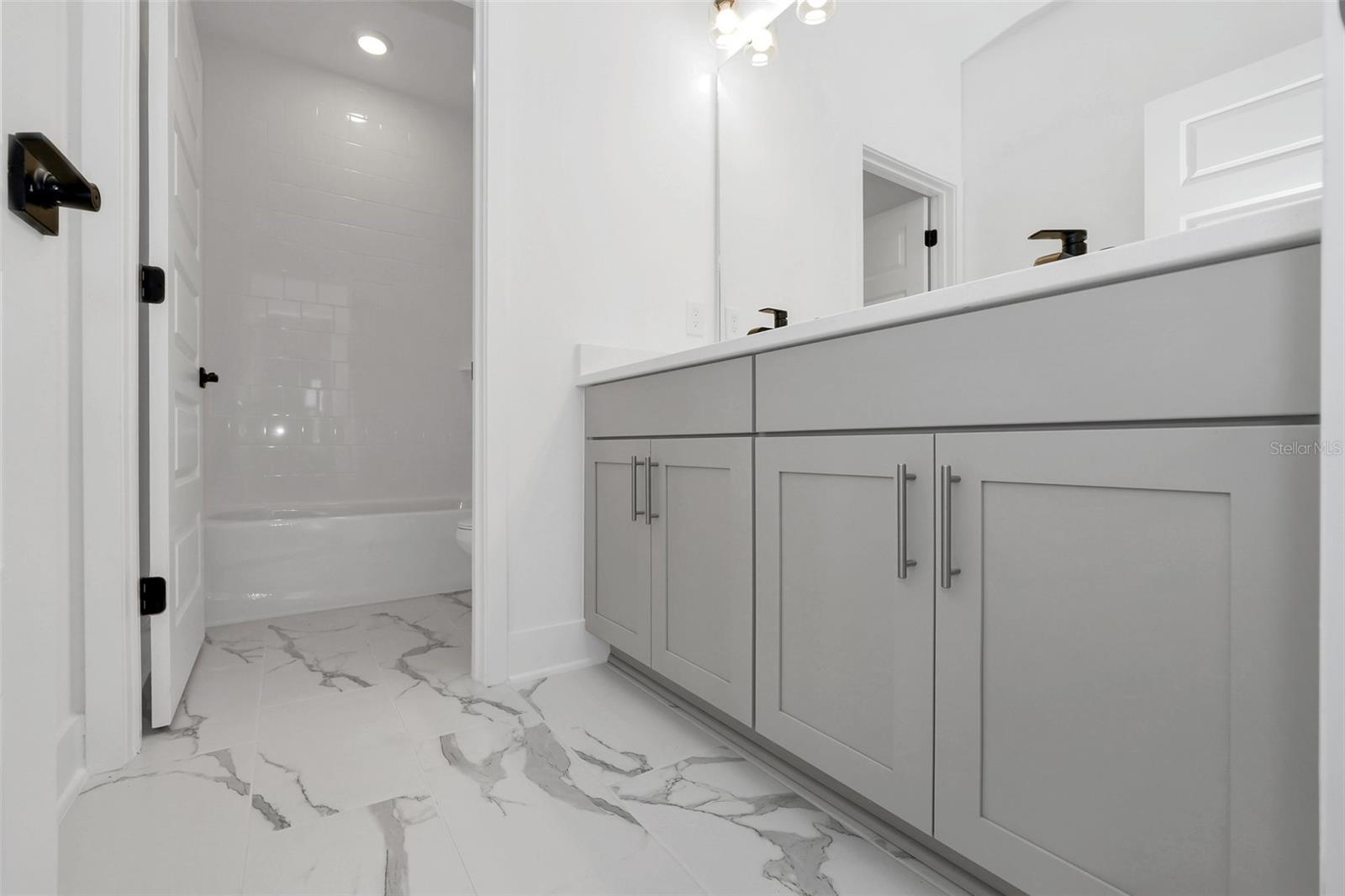 Image 17 of 54 For 17406 Honeybell Tangelo Court