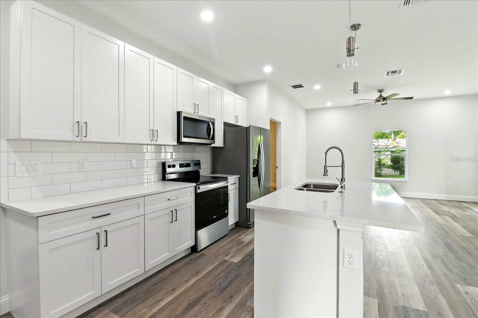 Image 16 of 41 For 2225 Howard Place