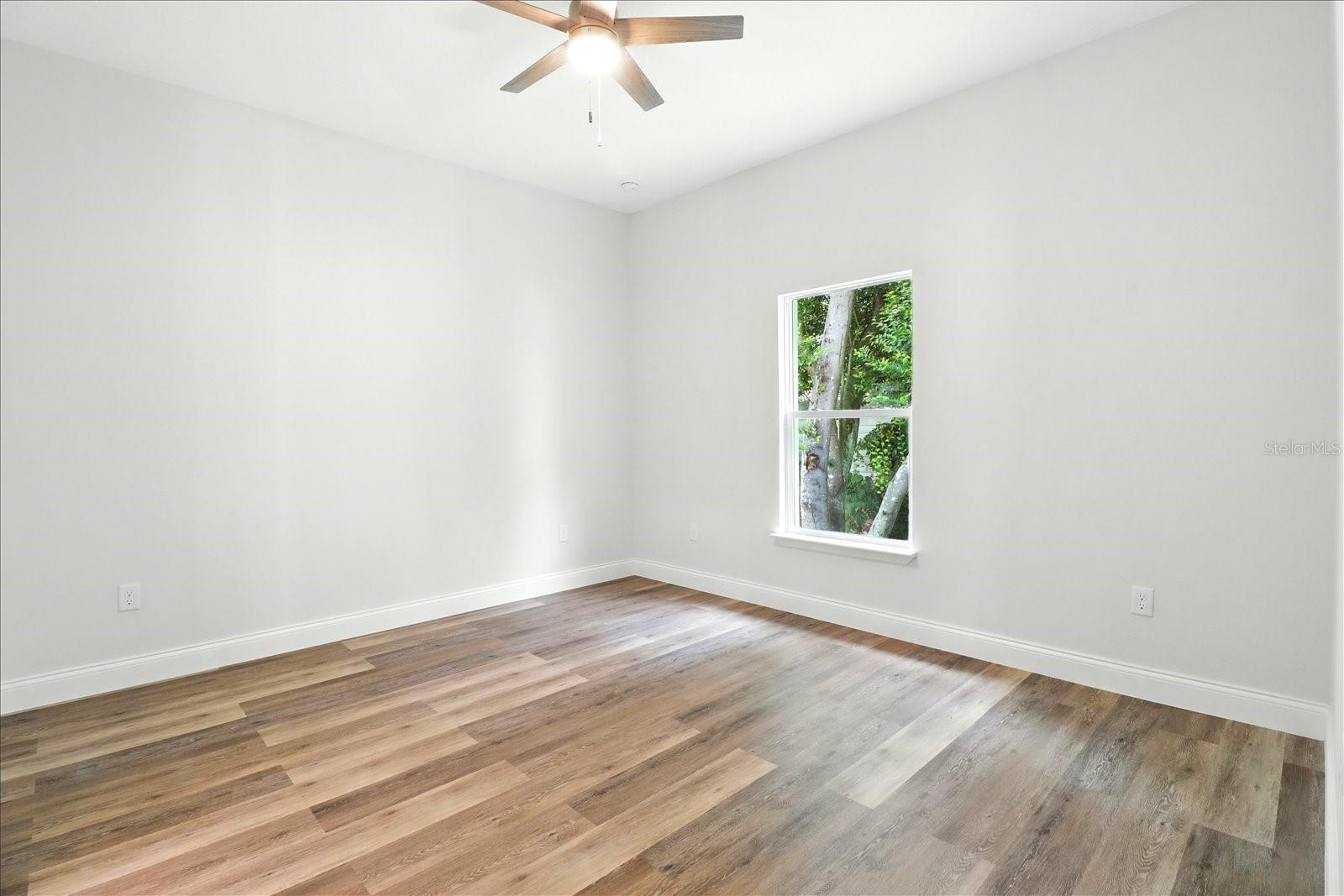 Image 22 of 41 For 2225 Howard Place