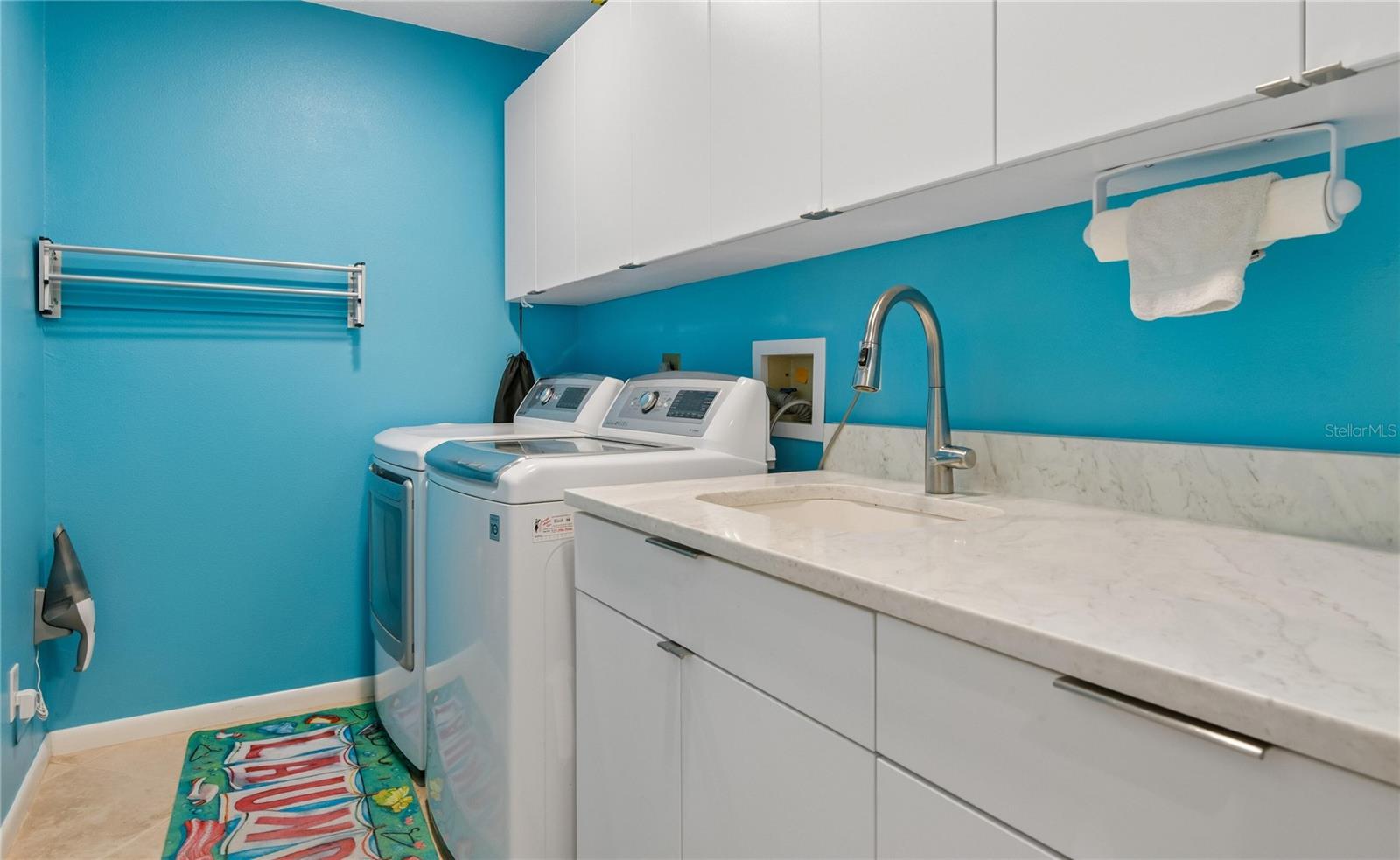 Image 24 of 26 For 1215 Huntington Lane