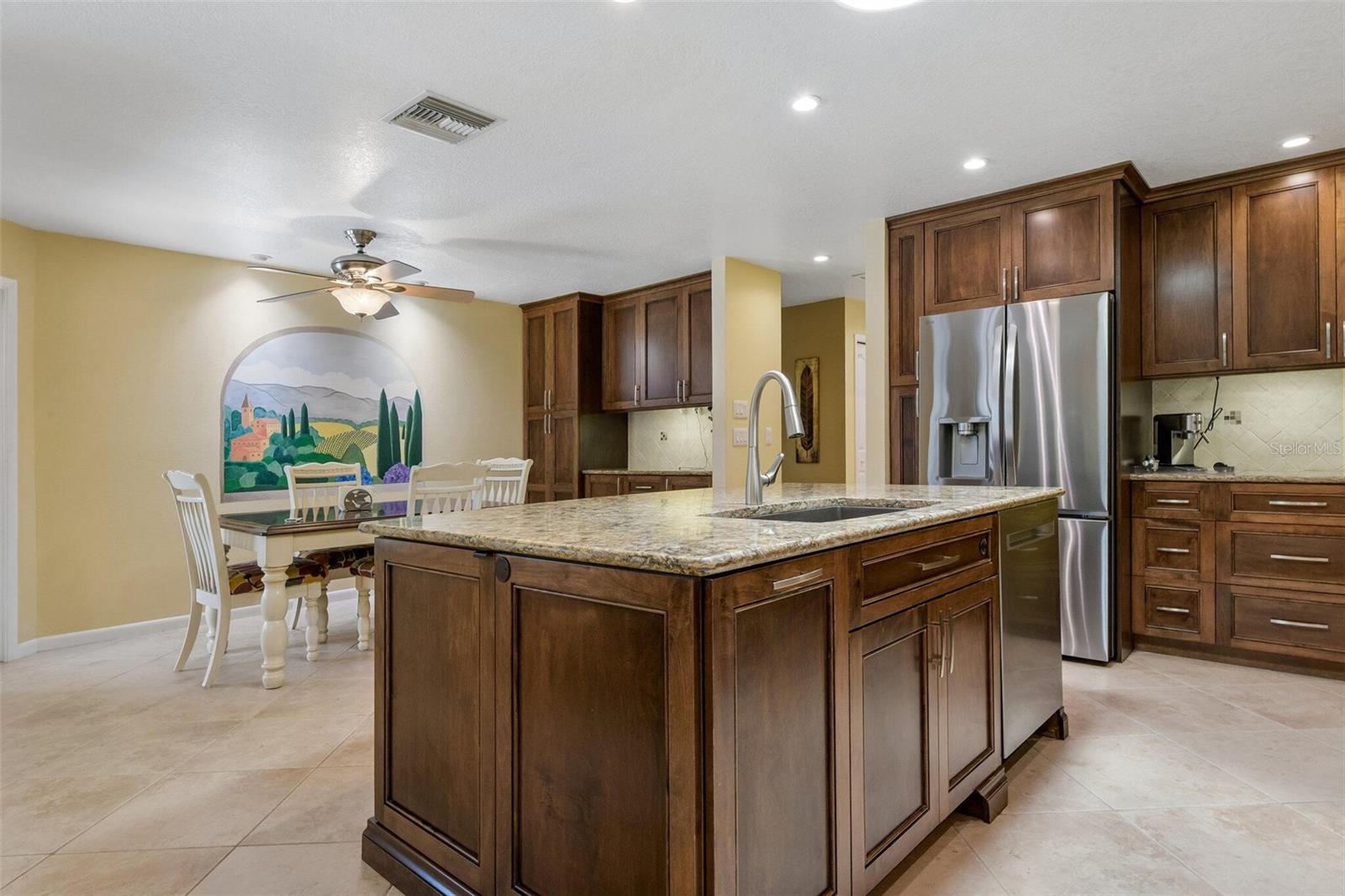 Image 9 of 26 For 1215 Huntington Lane