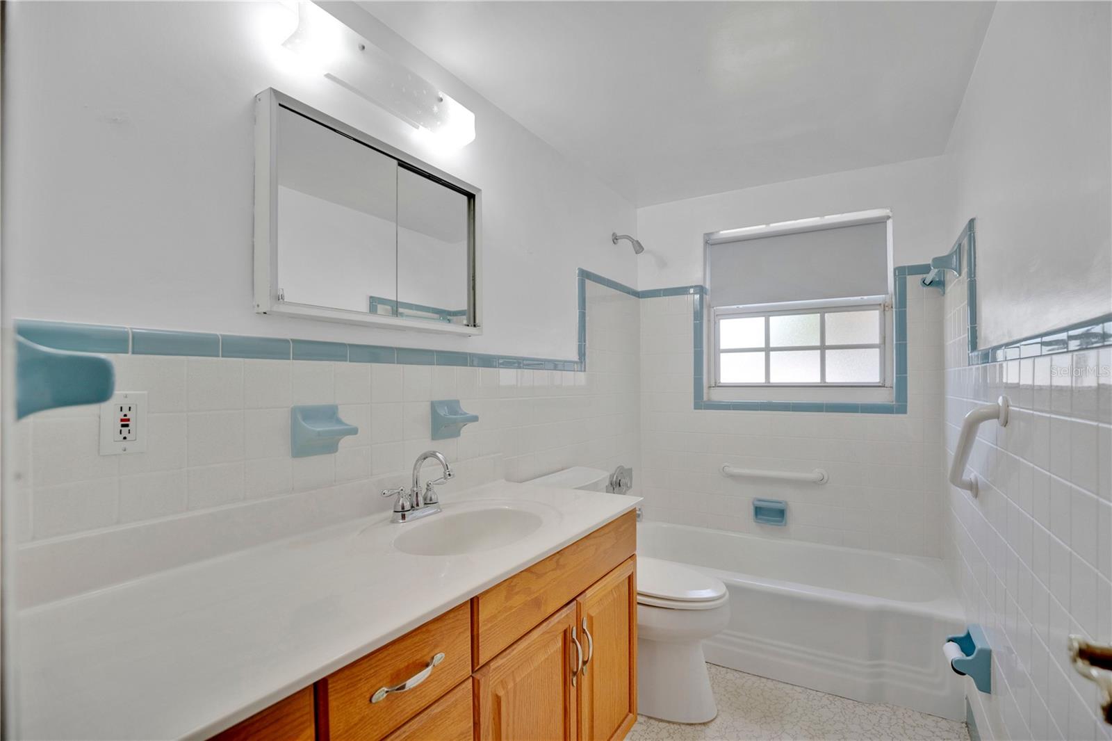 Image 14 of 36 For 4511 Leslyn Court