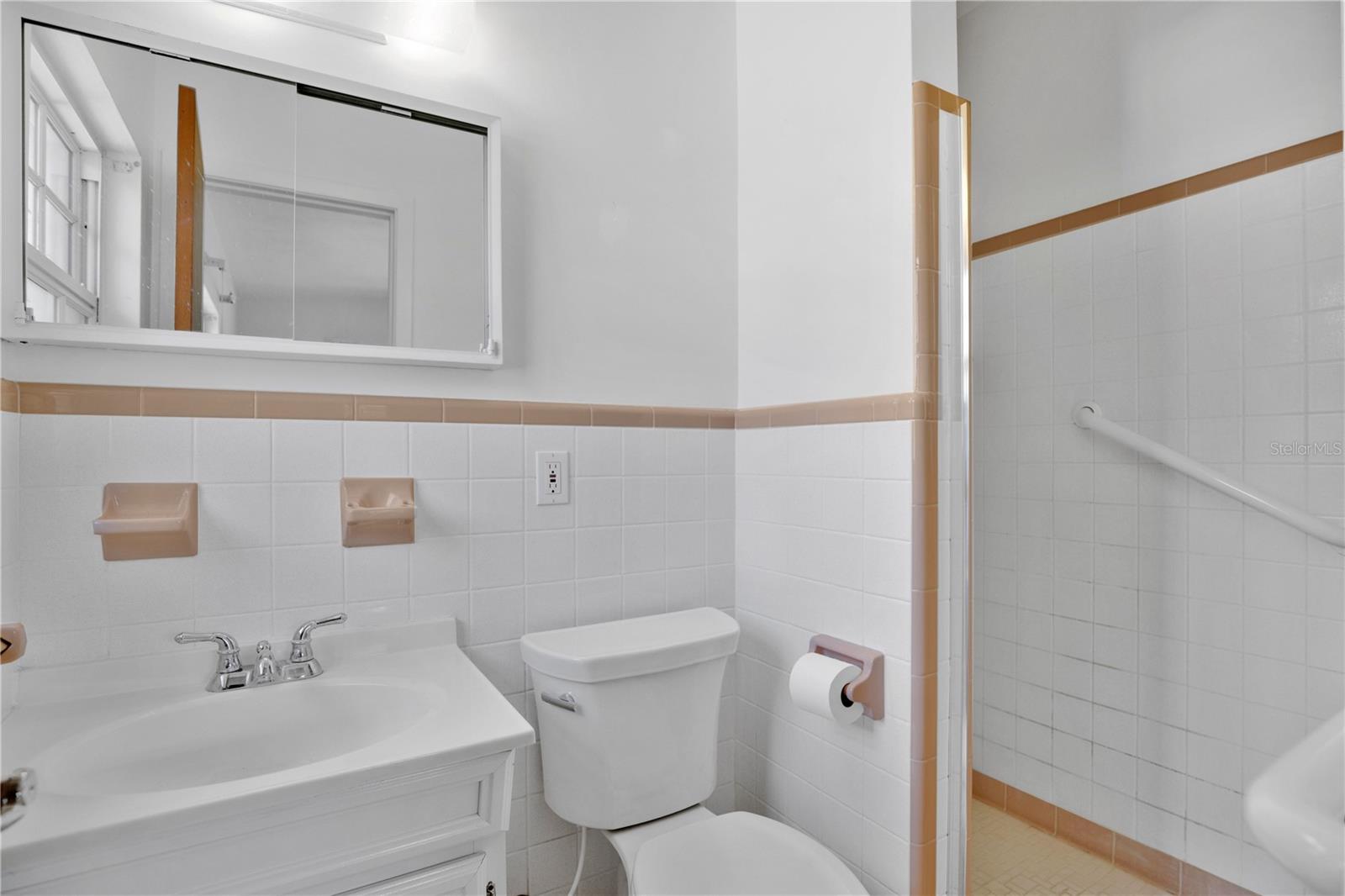 Image 19 of 36 For 4511 Leslyn Court