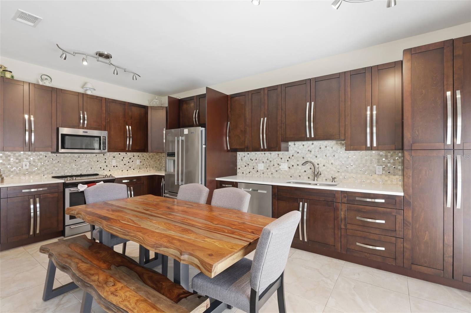 Image 8 of 44 For 4722 Ormond Beach Way