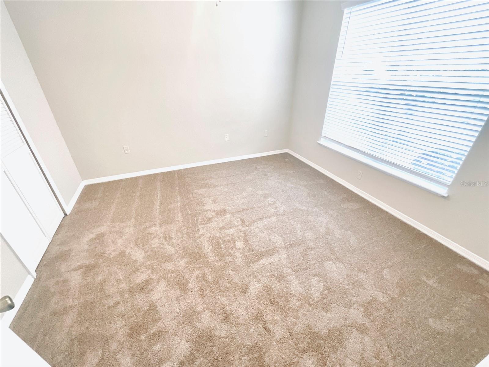 Image 10 of 40 For 1375 Lake Shadow Circle 11203