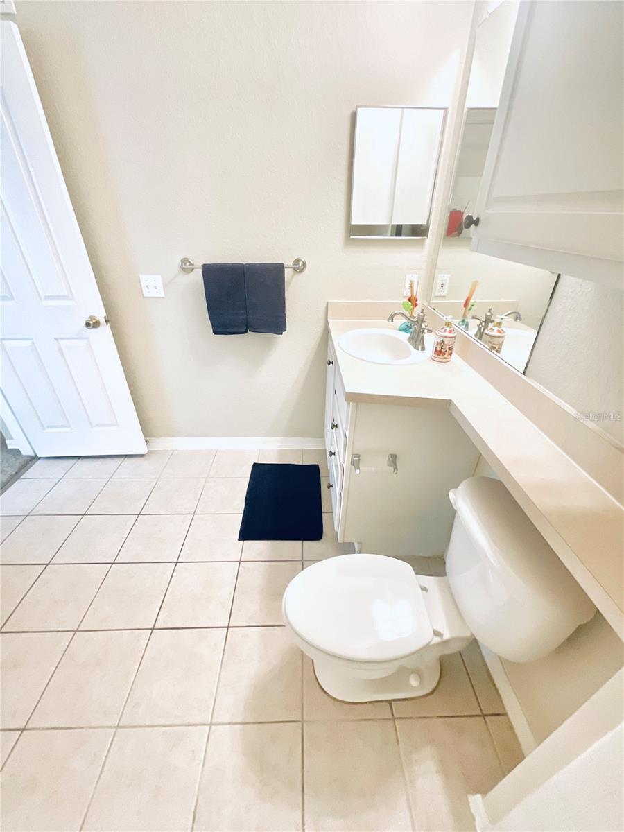 Image 13 of 40 For 1375 Lake Shadow Circle 11203