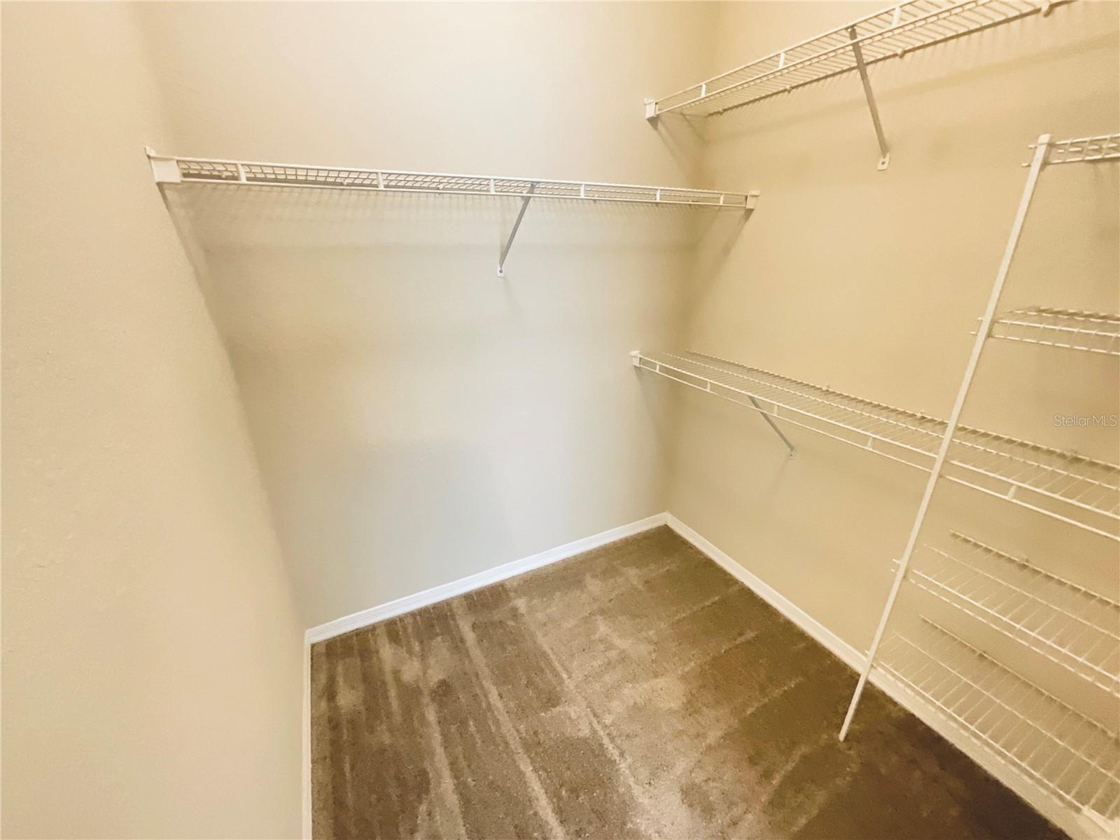 Image 15 of 40 For 1375 Lake Shadow Circle 11203